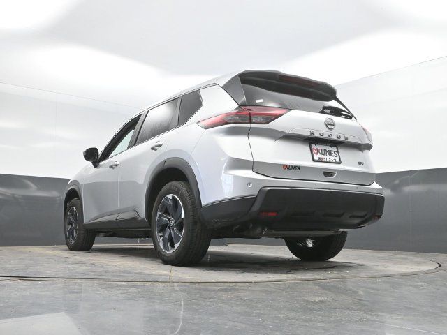 Used 2024 Nissan Rogue SV FWD image 51