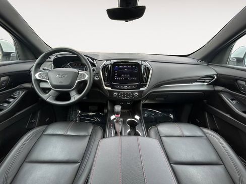 Used 2023 Chevrolet Traverse RS image 13