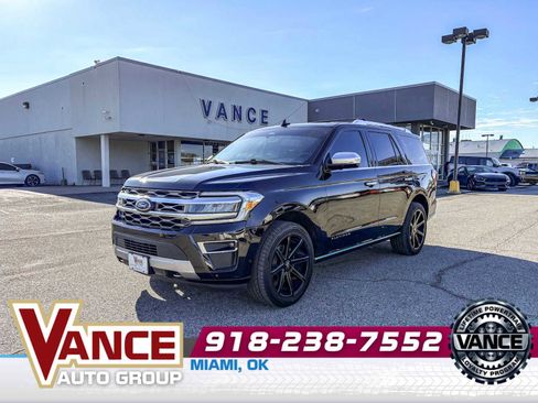 Used 2022 Ford Expedition Platinum AWD/4WD image 3
