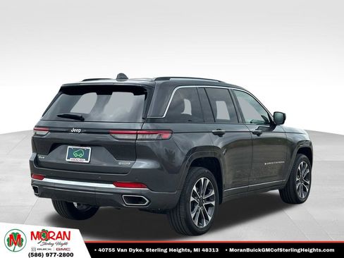 Used 2022 Jeep Grand Cherokee Overland AWD/4WD image 4