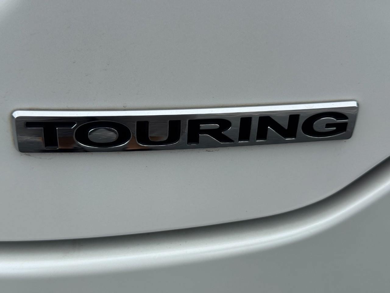 Certified 2025 Honda Pilot Touring image 7