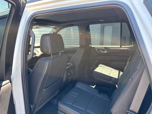Used 2024 Chevrolet Tahoe RST w/ Luxury Package AWD/4WD image 10