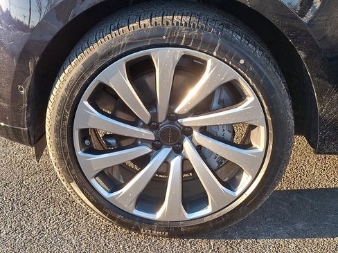 New 2026 Land Rover Range Rover SE image 6