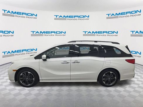Used 2024 Honda Odyssey Elite image 2