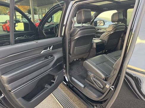 Used 2024 Jeep Grand Wagoneer L Series II w/ Quick Order Packagew 28T image 22