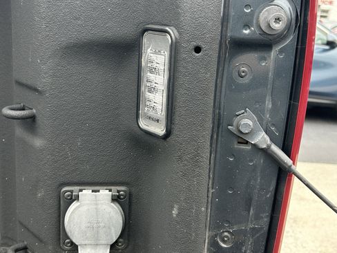 Used 2020 Chevrolet Silverado 2500 LTZ w/ LTZ Plus Package image 31