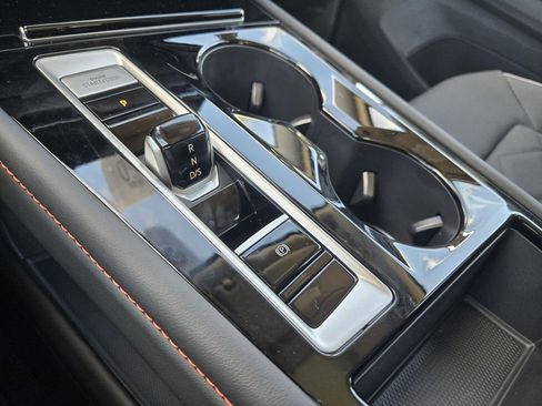 New 2026 Volkswagen Atlas Peak Edition image 17