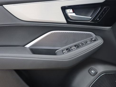 New 2026 Acura MDX SH-AWD image 10