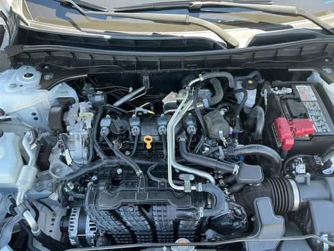 Used 2025 Nissan Altima 2.5 SV FWD image 25