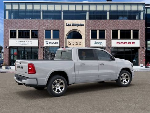 New 2026 RAM 1500 Big Horn AWD/4WD image 4