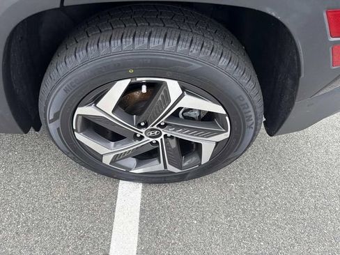 Used 2022 Hyundai Tucson Limited image 17