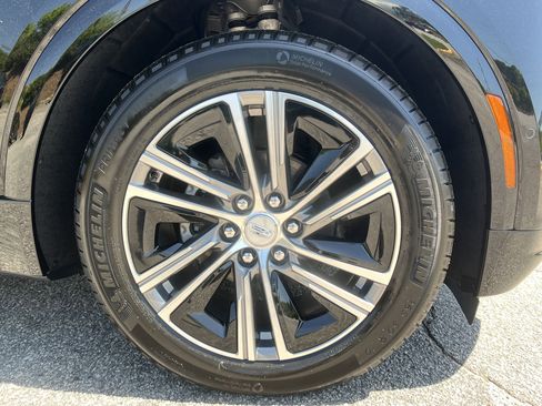 New 2025 Cadillac Lyriq Luxury image 14