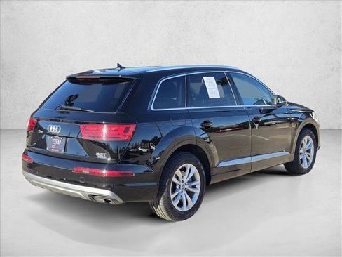 Used 2017 Audi Q7 3.0T Premium image 5