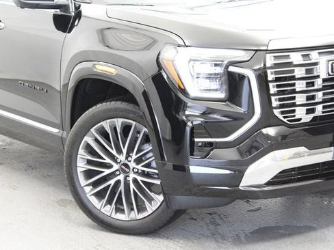 New 2026 GMC Terrain Denali w/ LPO, Black Badging Package AWD/4WD image 3
