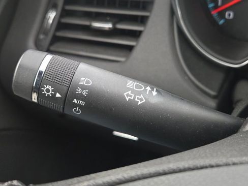 Used 2018 Chevrolet Impala Premier w/ Premier Confidence Package image 36