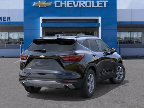 New 2026 Chevrolet Blazer LT image 4