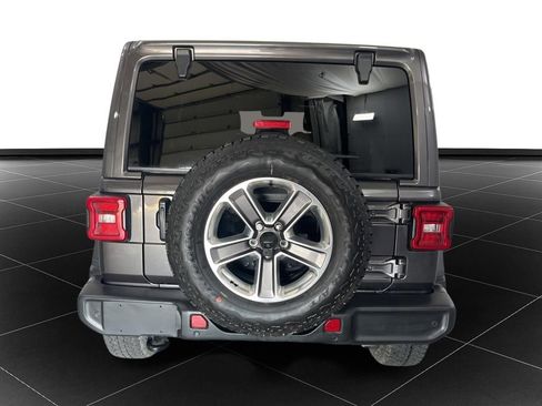 Used 2021 Jeep Wrangler Unlimited Sahara AWD/4WD image 4
