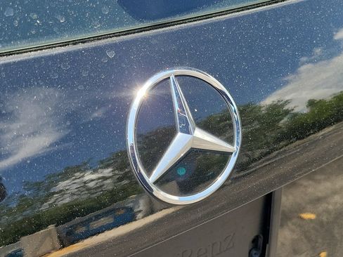 Used 2021 Mercedes-Benz GLA 35 AMG 4MATIC w/ Premium Package image 12
