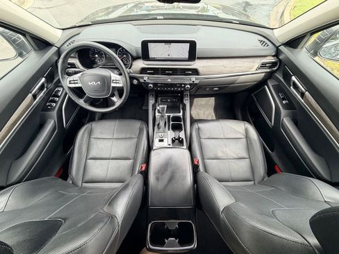 Used 2022 Kia Telluride EX w/ EX Premium Package FWD image 19