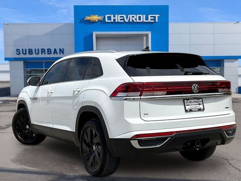 Used 2024 Volkswagen Atlas Cross Sport SE w/ Panoramic Sunroof Package AWD/4WD image 12