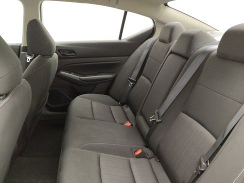 Used 2024 Nissan Altima 2.5 SV image 18