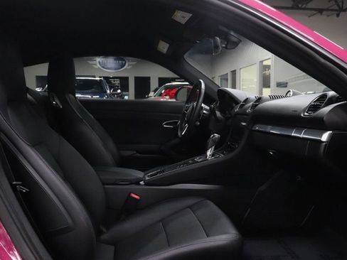 Used 2024 Porsche 718 Cayman S image 16