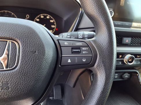 Used 2023 Honda CR-V EX image 15