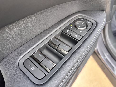 Used 2025 Lexus RX 350 Premium w/ Accessory Package (Z1) image 15