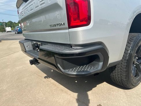 Used 2020 Chevrolet Silverado 1500 Custom Trail Boss w/ Custom Convenience Package AWD/4WD image 16