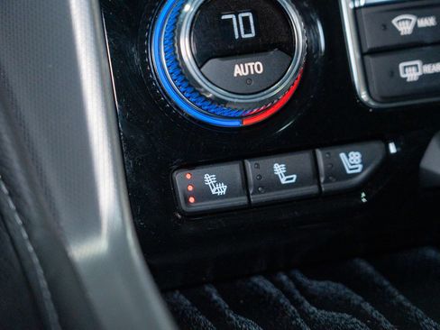 Used 2024 GMC Yukon Denali AWD/4WD image 59