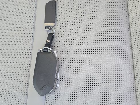 Used 2025 Kia Sorento S w/ Panoramic Sunroof Package FWD image 36