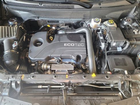 Used 2022 Chevrolet Equinox LS w/ LS Convenience Package image 30