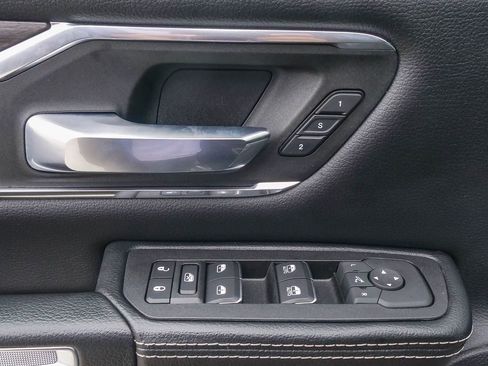 Used 2025 RAM 1500 Laramie image 19