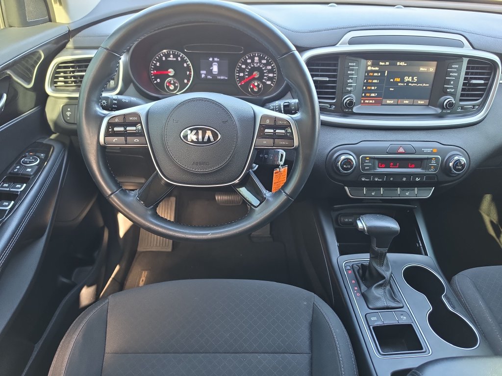 Used 2019 Kia Sorento S FWD image 8
