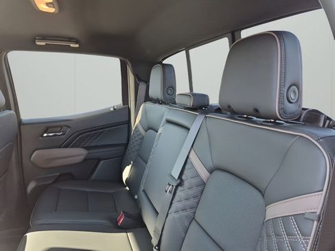 New 2026 GMC Canyon Denali AWD/4WD image 22