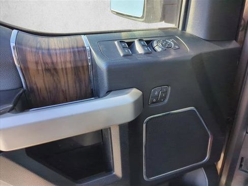 Used 2019 Ford F150 Lariat image 20