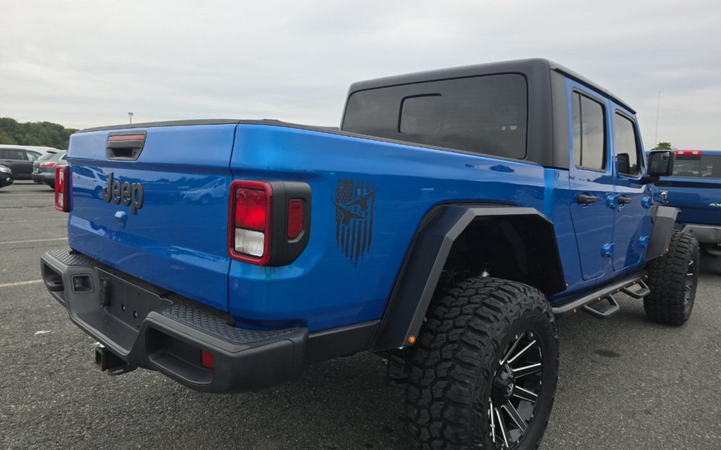 Used 2021 Jeep Gladiator Sport AWD/4WD image 3