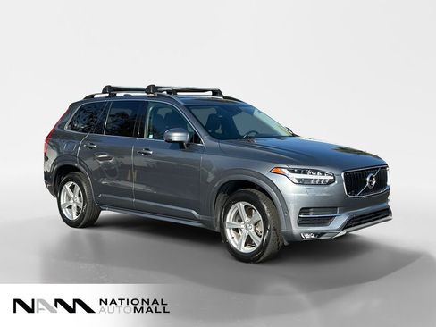 Used 2017 Volvo XC90 T5 Momentum w/ Vision Package image 7