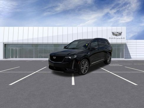 Certified 2023 Cadillac XT6 Sport w/ Technology Package AWD/4WD image 6