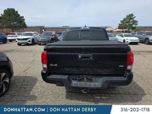 Used 2023 Toyota Tacoma SR AWD/4WD image 7