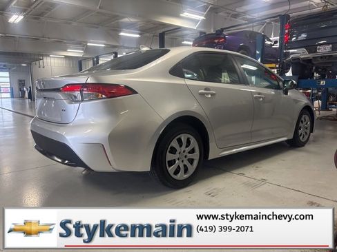 Used 2024 Toyota Corolla LE image 7