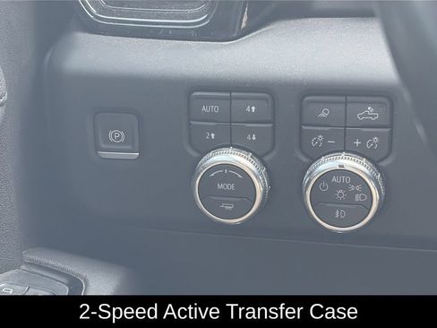 Used 2024 GMC Sierra 3500 AT4 w/ Technology Package AWD/4WD image 26