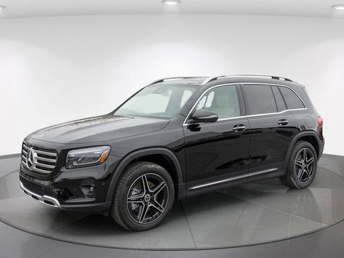 New 2026 Mercedes-Benz GLB 250 4MATIC image 4
