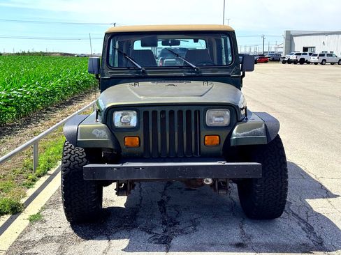 Used 1995 Jeep Wrangler S image 3