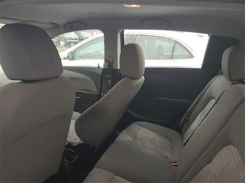Used 2012 Chevrolet Sonic LS image 7