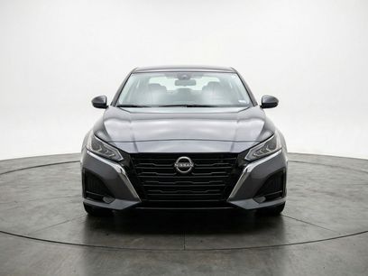 Used 2025 Nissan Altima 2.5 SV