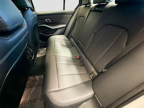 Used 2024 BMW 330e 330e iPerformance image 13