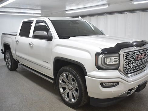 Used 2017 GMC Sierra 1500 Denali w/ Denali Ultimate Package image 2