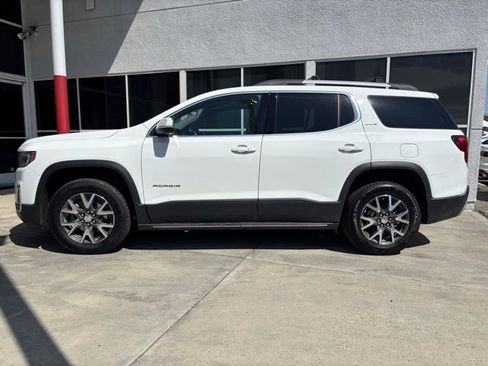 Certified 2022 GMC Acadia SLE w/ Driver Convenience Package image 6