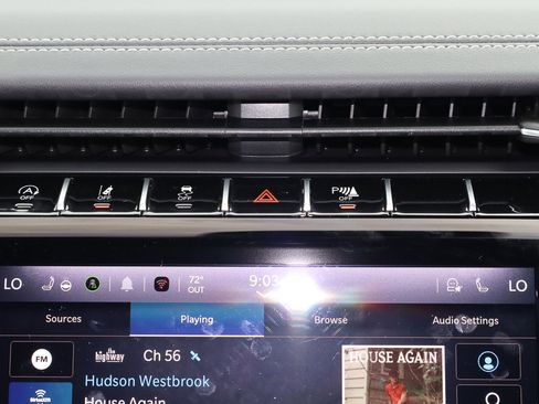 New 2025 Jeep Grand Cherokee Overland w/ Luxury Tech Group IV image 24